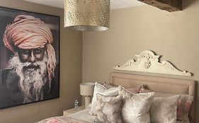 Entire Georgian Luxury House - 3 Storey- High St Henley-In-Arden -Two Bedrooms-Sleeps 4 People Close To Stratford Upon Avon - Warwick - Solihull - Nec